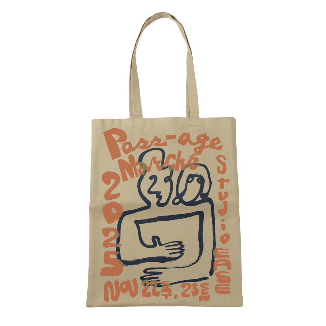 pass-age hand to hand tote