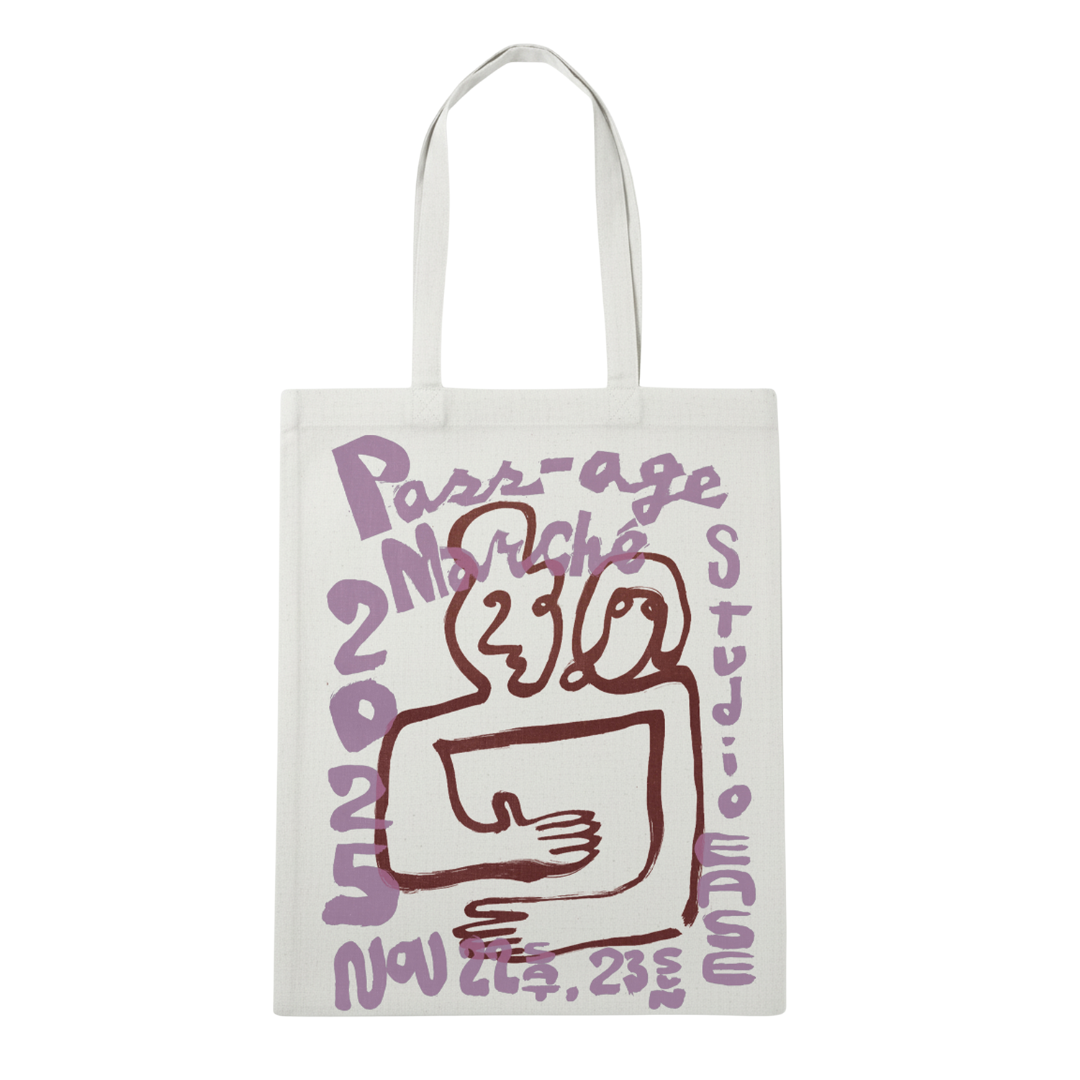 pass-age hand to hand tote